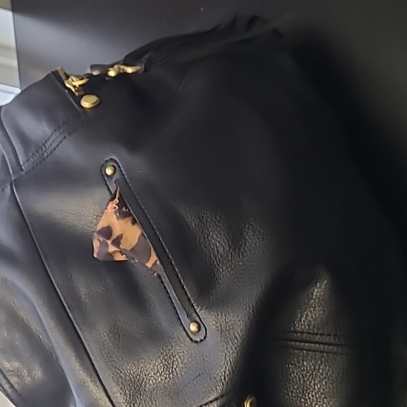 B Makowsky Black Meather Zipper Shoulder Bag - Picture 7 of 10